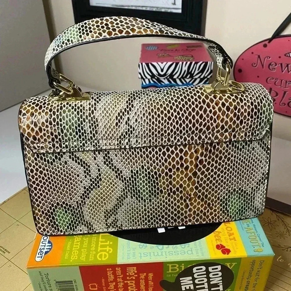 Kate Landry Satchel - Picture 8 of 12